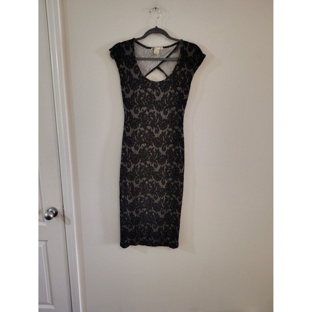Body Central Womens Black White Damask Lace Cutout Back Sheath Dress Medium